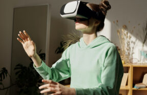تسلط در طراحی VR: آموزش های برتر برای نمونه سازی سریع UI/UX در سال 2023