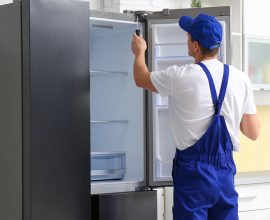 خطرات دست‌کاری کولر و یخچال بدون تخصص: آیا ارزش صرفه‌جویی دارد؟