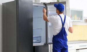 خطرات دست‌کاری کولر و یخچال بدون تخصص: آیا ارزش صرفه‌جویی دارد؟